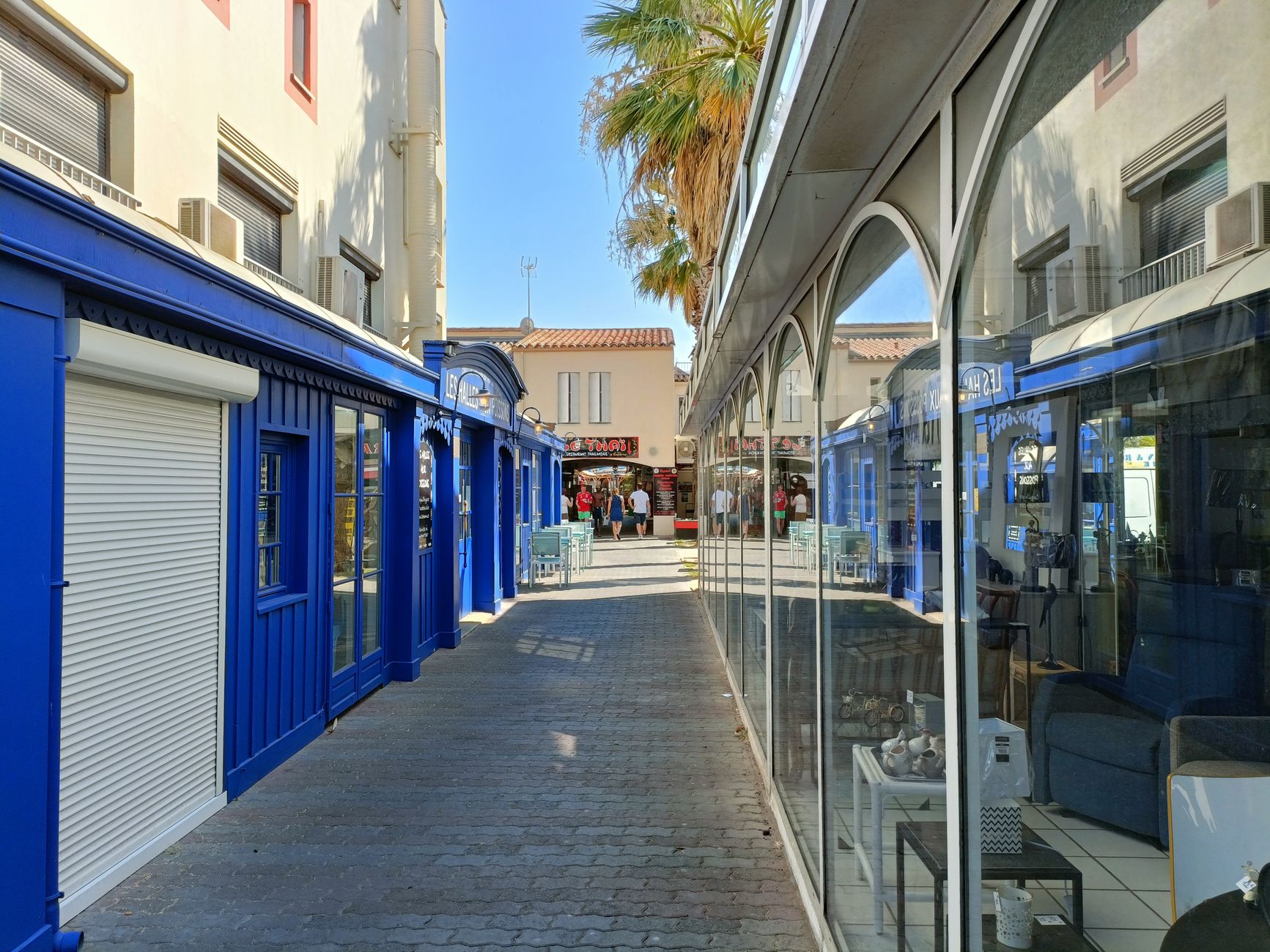 Agence immobilière commerciale équipe à Montreuil